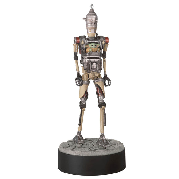 Star Wars Mandalorian: Grogu Operating IG-12